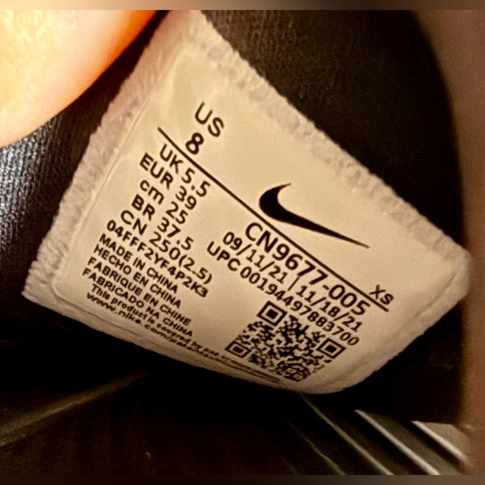 Nike Women's Victori One Sandal - Picture 4 of 4